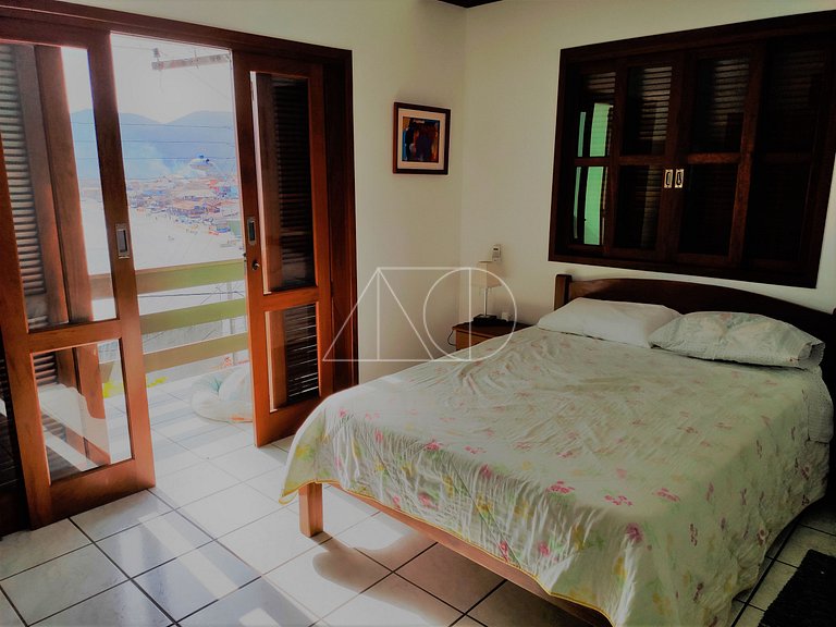 Bella casa con 5 camere vicino al mare a Floripa