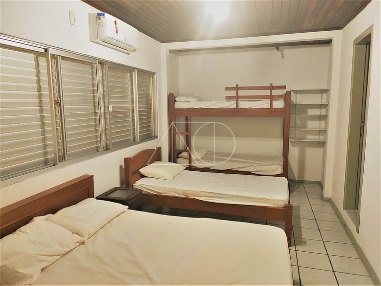 Casa 2 habitaciones acerca del mar en Florianópolis Brasil