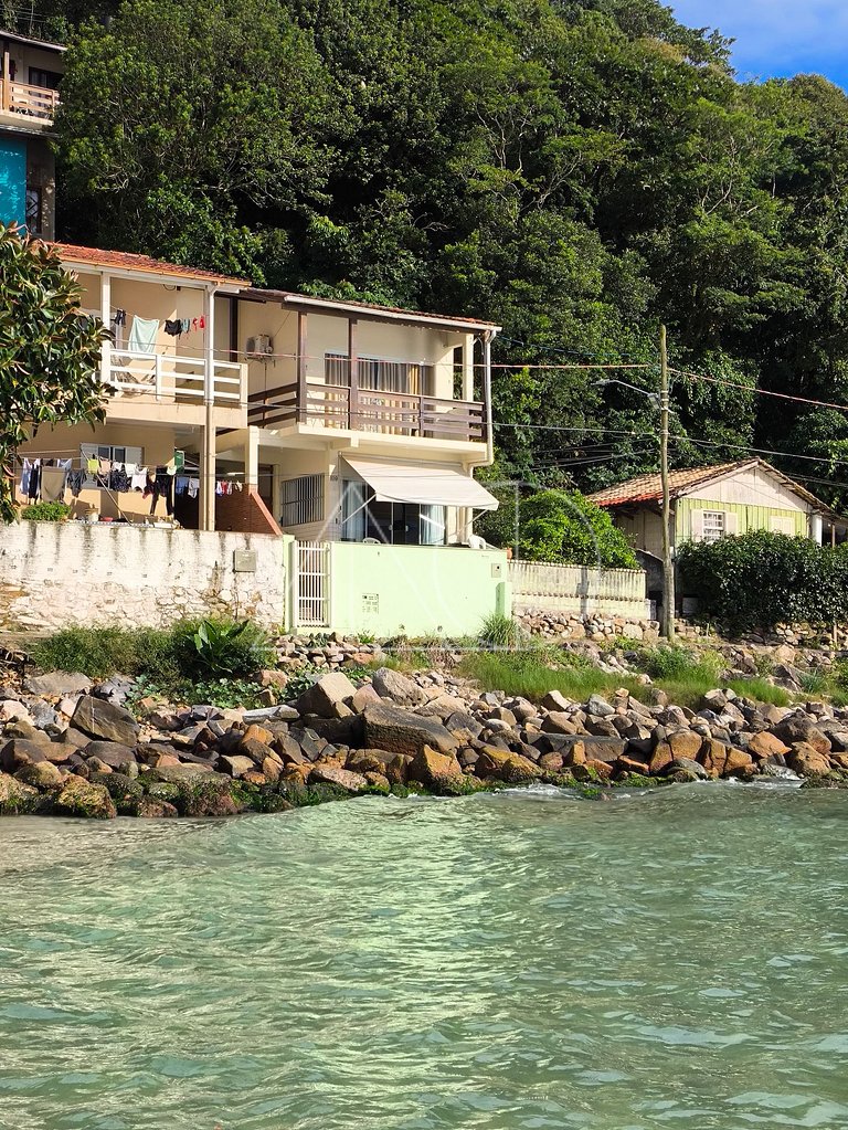 Casa 2 habitaciones acerca del mar en Florianópolis Brasil