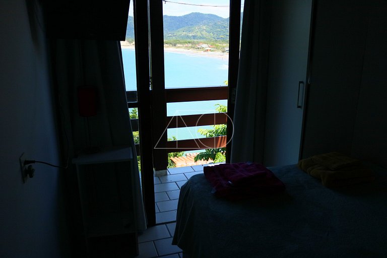 Casa de 2 habitaciones con hermosa vista al mar en Florianóp