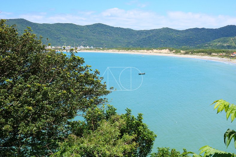 Gourgeus 2 bedrooms house with sea view in Florianópolis Bra
